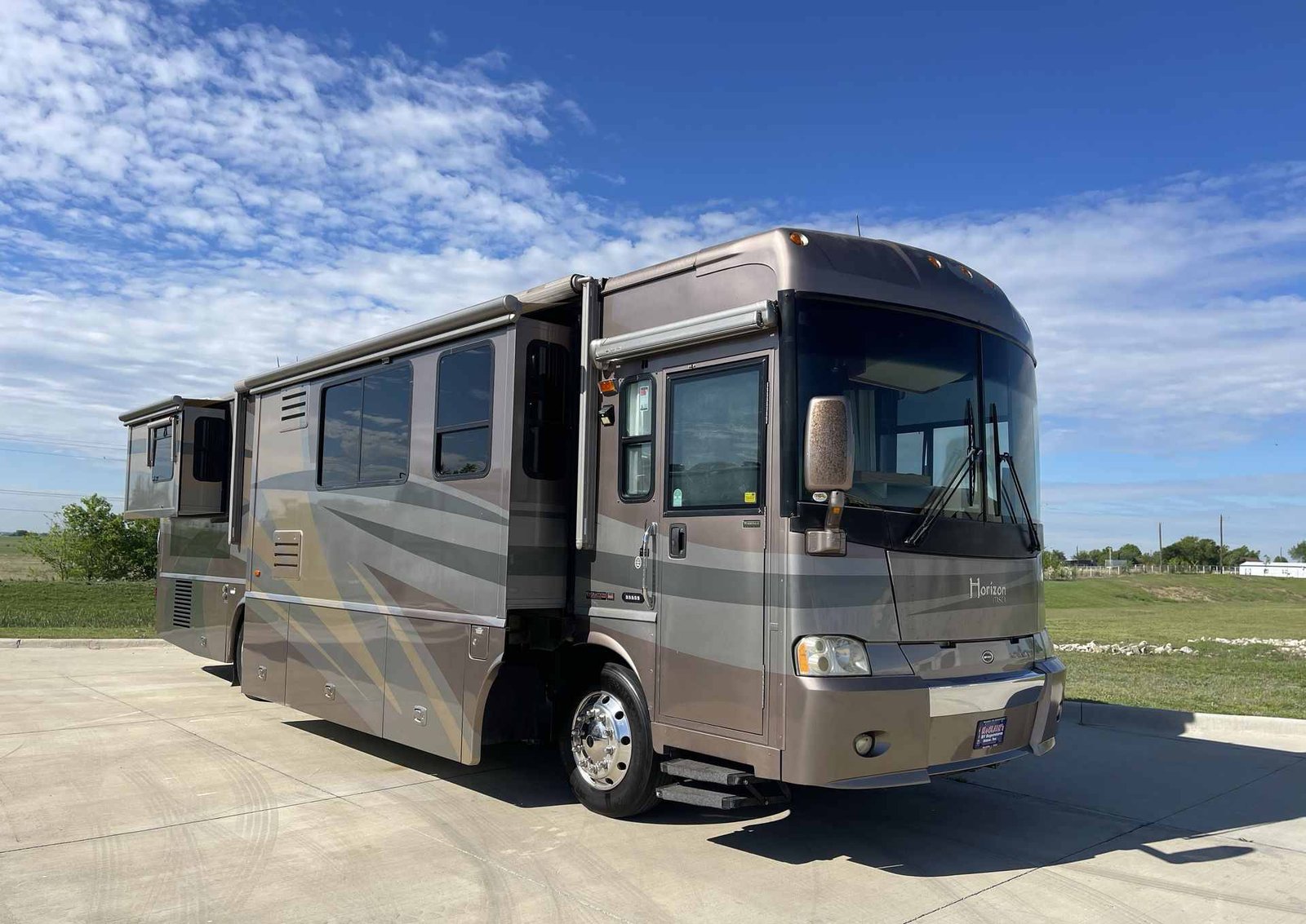 2005 Winnebago Horizon 36RD